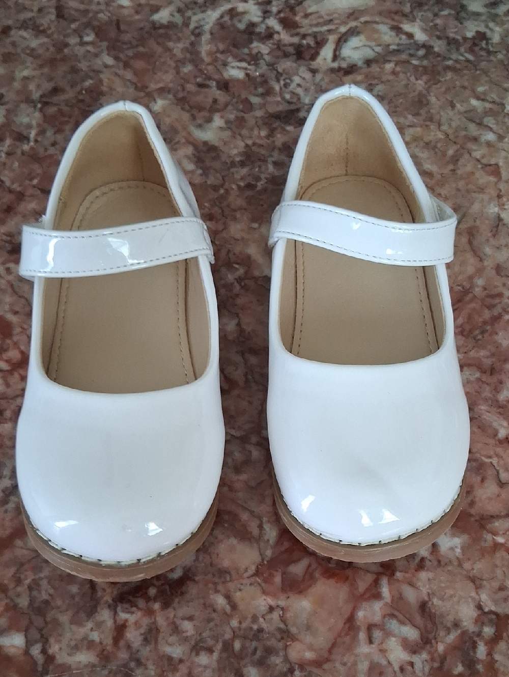 SIZE 9 BABY DOLL WHITE PATENT GIRL'S SHOES
